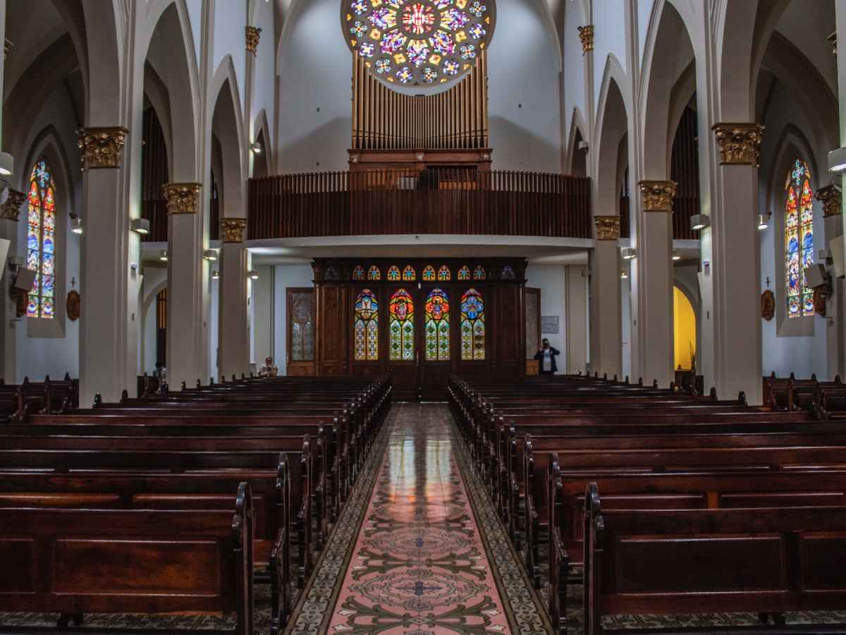 信仰超乎科學　萬物皆神所造