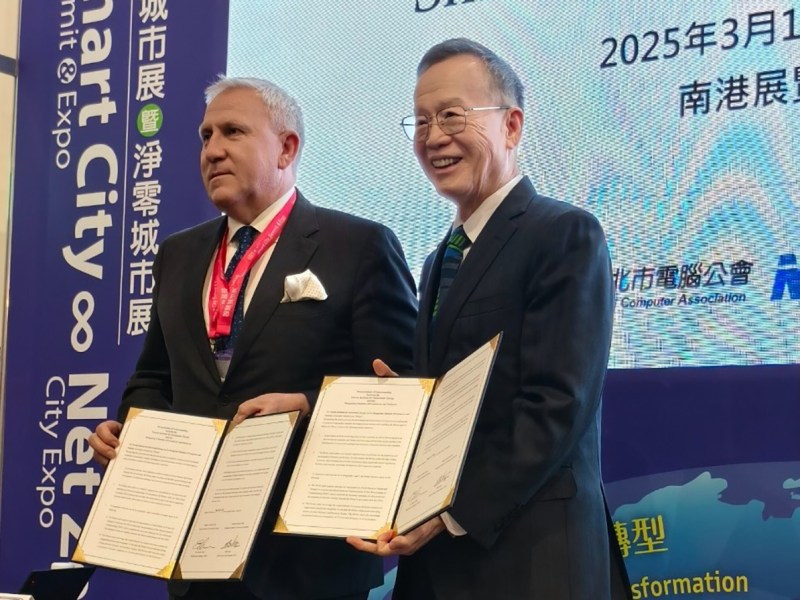 簡又新領軍　和匈牙利簽署MOU