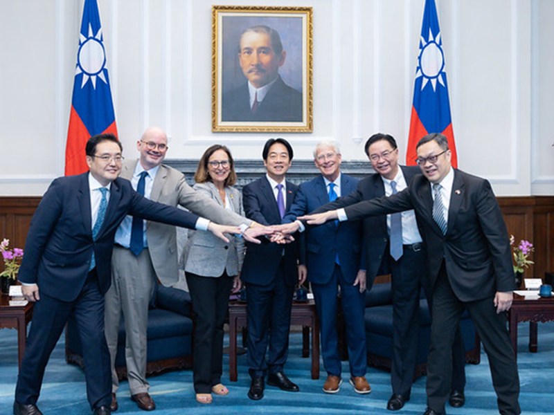 誰應符合人民的期待