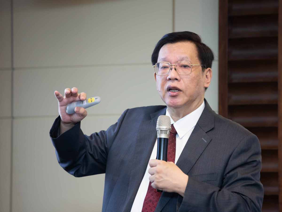 透析台灣經濟　前高後低問題