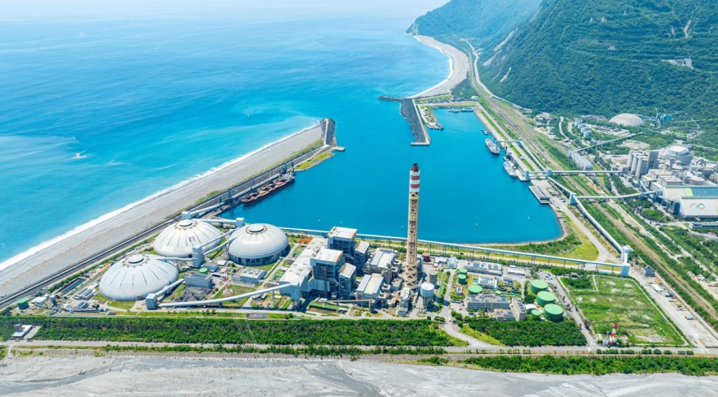 和平電廠壯舉　全球唯一無灰塘