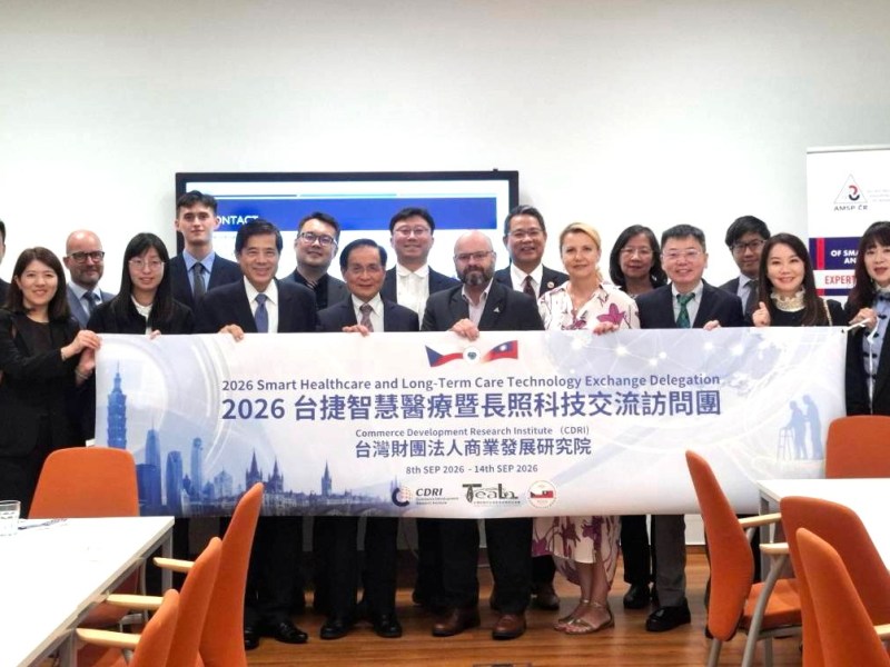 許添財率團赴捷克　創合作新局